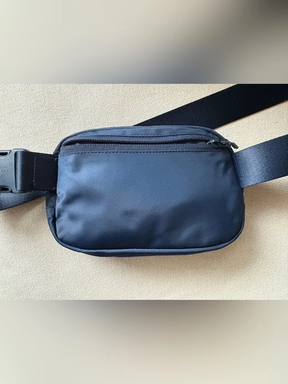 Lululemon mini navy crossbody/fanny pack - Picture 2 of 3